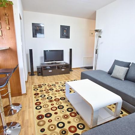 Apartman Hugo Veľky Slavkov Bagian luar foto