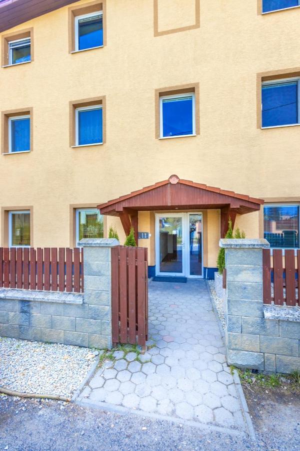 Apartman Hugo Veľky Slavkov Bagian luar foto