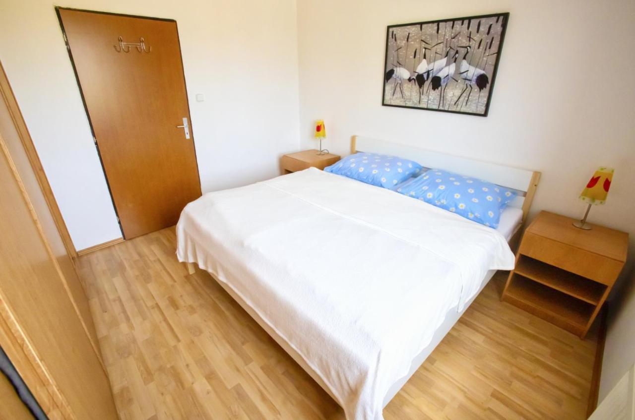 Apartman Hugo Veľky Slavkov Bagian luar foto