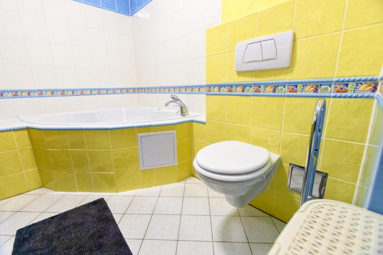 Apartman Hugo Veľky Slavkov Bagian luar foto