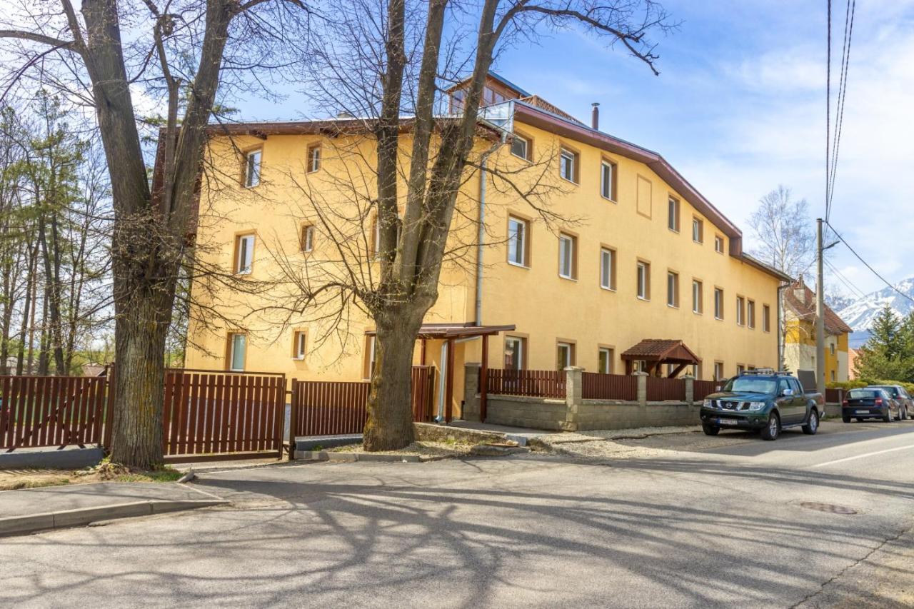 Apartman Hugo Veľky Slavkov Bagian luar foto