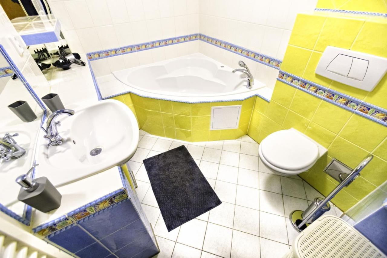 Apartman Hugo Veľky Slavkov Bagian luar foto
