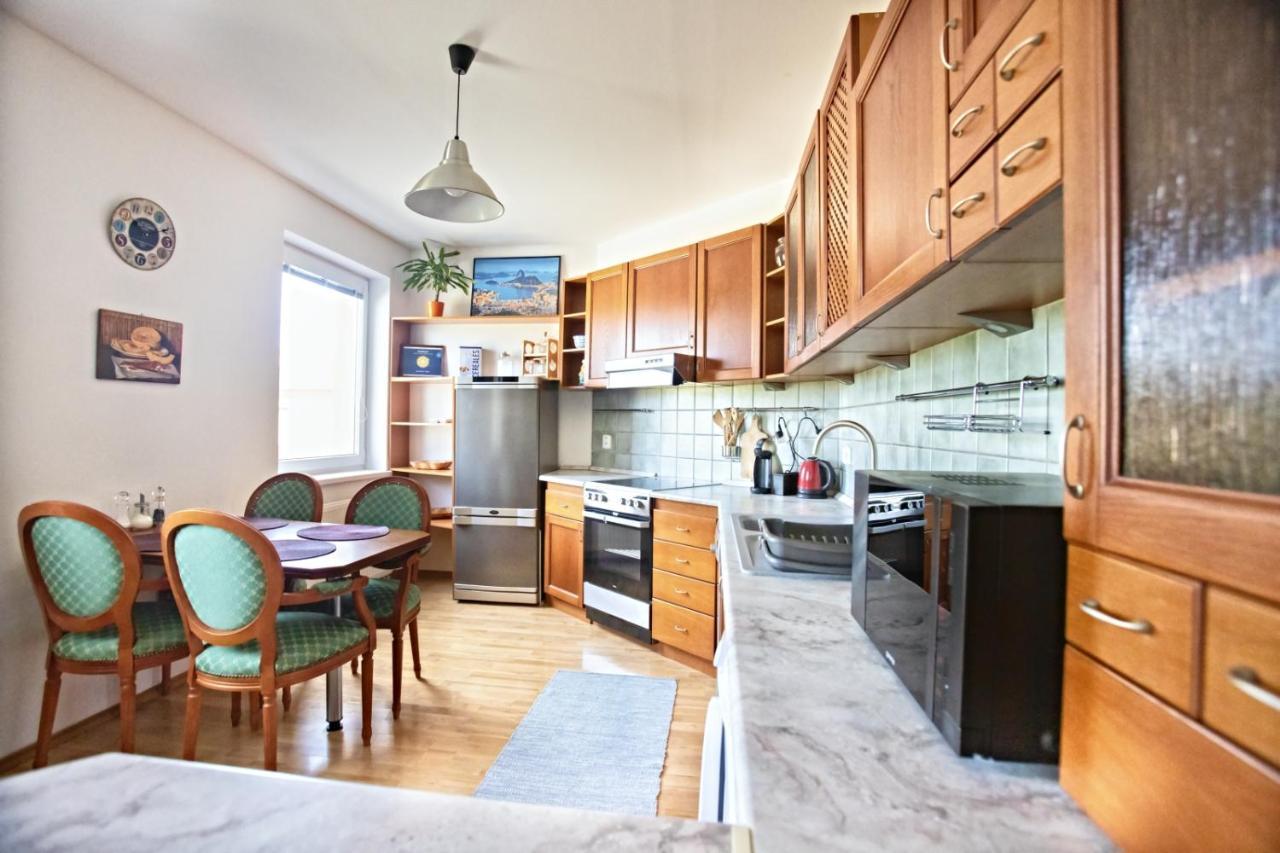 Apartman Hugo Veľky Slavkov Bagian luar foto